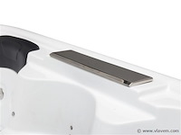 5 persoons outdoor spa 208x208 cm incl. 2 ligbedden - wit bad / mahonie kleur zijkant - afbeelding 8 van  21