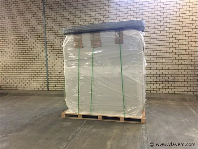 5 persoons outdoor spa 208x208 cm incl. 2 ligbedden - wit bad / mahonie kleur zijkant - afbeelding 16 van  21