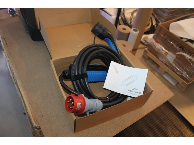 5 portable laadkabels 7 meter. cee32 rood naar type2. 22kw. - afbeelding 1 van  3