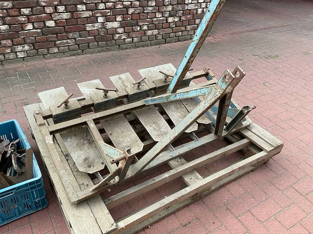 5-rijige plantgeulentrekker – verstelbaar – 3-punts – toebehoren - afbeelding 8 van  9