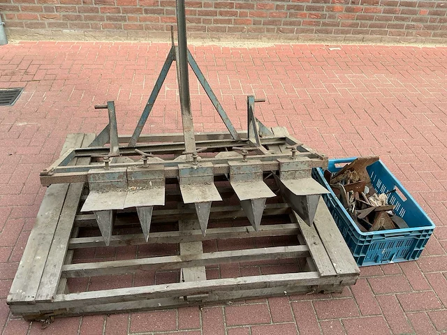 5-rijige plantgeulentrekker – verstelbaar – 3-punts – toebehoren - afbeelding 5 van  9