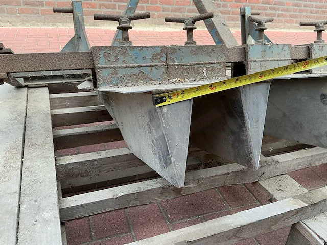 5-rijige plantgeulentrekker – verstelbaar – 3-punts – toebehoren - afbeelding 7 van  9