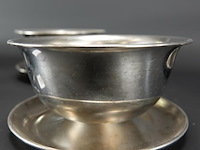 5 rvs schalen vast op schotel - afbeelding 4 van  5