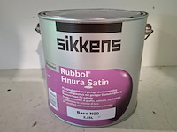 5 x 2,5 liter zijdeglanslak, sikkens, finura satin, ral 9005 zwart - afbeelding 2 van  5