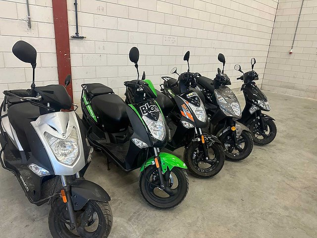 5 x scooters - kymco agility - sym - kymco vitality - afbeelding 3 van  6