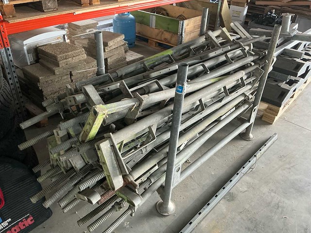 50 leuninghouders betondek en mobiele dakbeveiliging (valbeveiliging) - afbeelding 2 van  13