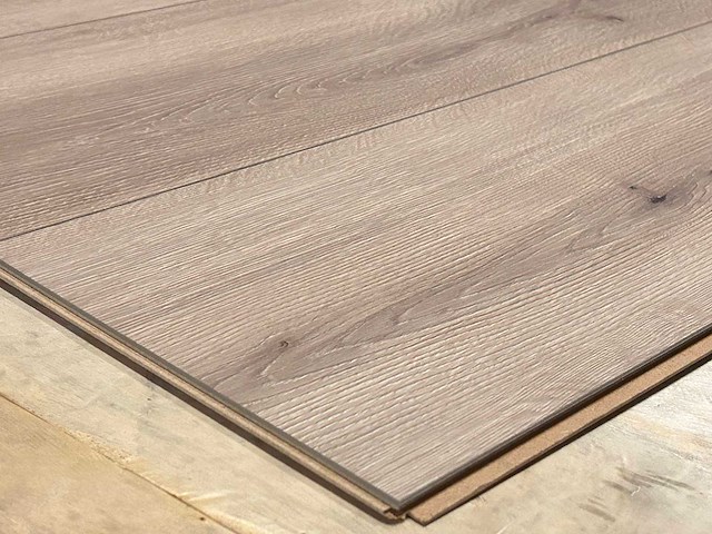 50 m2 laminaat brede plank - 1380 x 246 x 8 mm - afbeelding 2 van  3