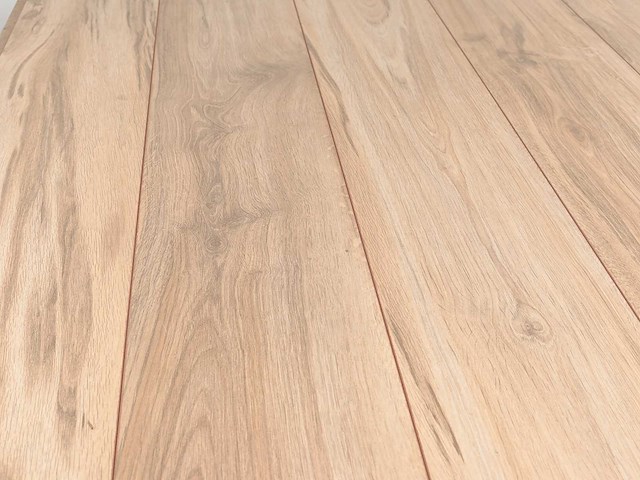 50 m2 laminaat plank - 1383 x 193 x 8 mm - afbeelding 1 van  4