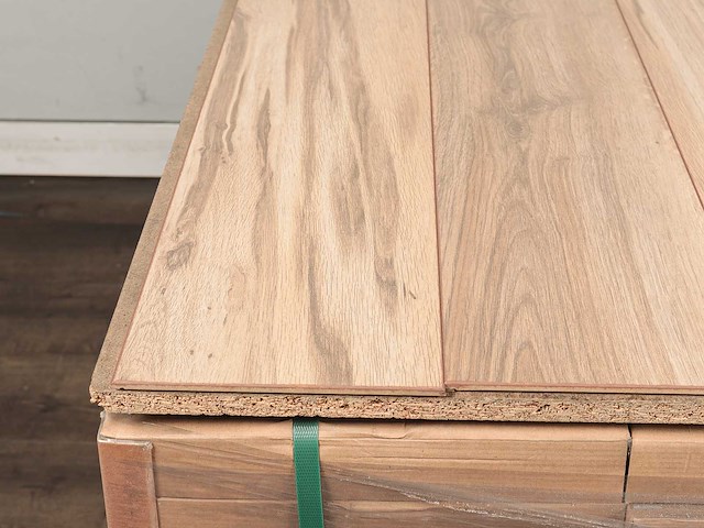 50 m2 laminaat plank - 1383 x 193 x 8 mm - afbeelding 2 van  4