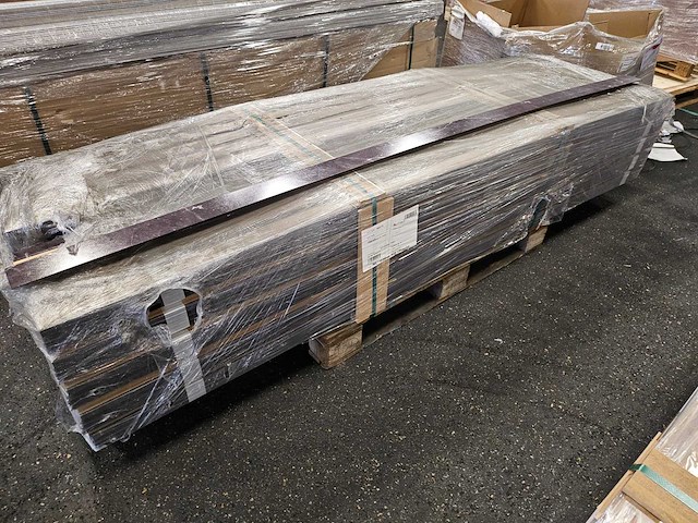 50 meter mdf luxe muur plinten 2500 x 78 x 16 mm - afbeelding 3 van  3
