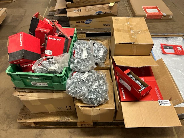 5000x hilti bevestigingsmaterialen w.o. leidingbeugels, bevestigingsclips en schietnagels - afbeelding 1 van  9