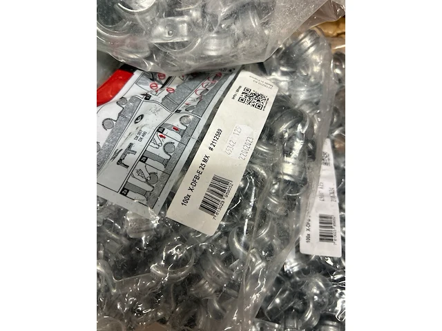 5000x hilti bevestigingsmaterialen w.o. leidingbeugels, bevestigingsclips en schietnagels - afbeelding 6 van  9