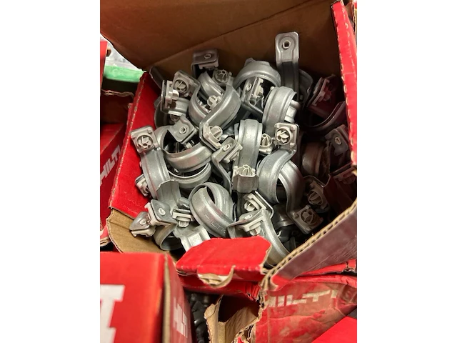5000x hilti bevestigingsmaterialen w.o. leidingbeugels, bevestigingsclips en schietnagels - afbeelding 8 van  9