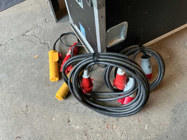 500kg elektrische kabeltakel (2x) - afbeelding 3 van  6