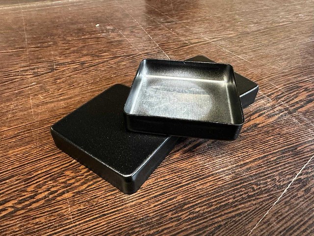 50x aluminium tuinpalen 300x7x7 cm inclusief kappen en strips - geschikt voor composiet schuttingen - afbeelding 2 van  2