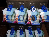 50x olaf bedeltje frozen op display