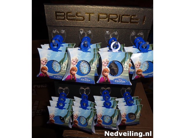 50x olaf bedeltje frozen op display - afbeelding 3 van  3