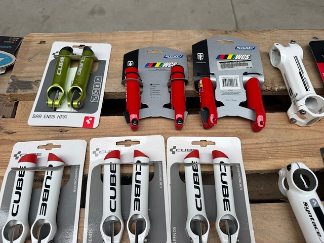 50x racefiets onderdelen w.o. stuurpennen w.o. bontrager, cube, ritchey - afbeelding 10 van  16