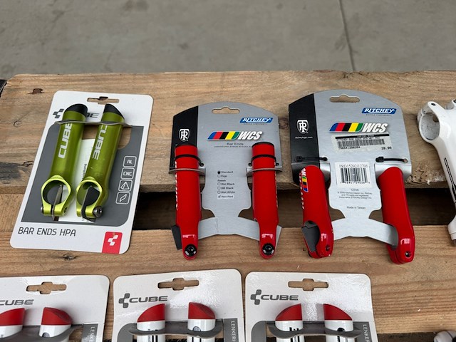 50x racefiets onderdelen w.o. stuurpennen w.o. bontrager, cube, ritchey - afbeelding 11 van  16