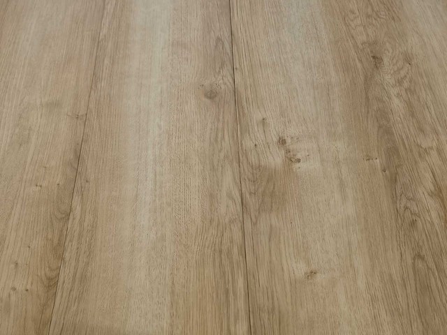 51 m2 pvc dryback stroken - 1200 x 180 x 2,5 mm - afbeelding 1 van  3