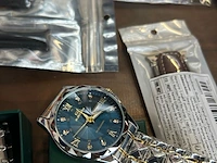 51x horloges en horloge accessoires w.o. ticwatch, poedagar, selencia - afbeelding 2 van  16