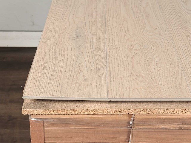 52 m2 laminaat plank - 1383 x 193 x 8+1 mm - afbeelding 2 van  4