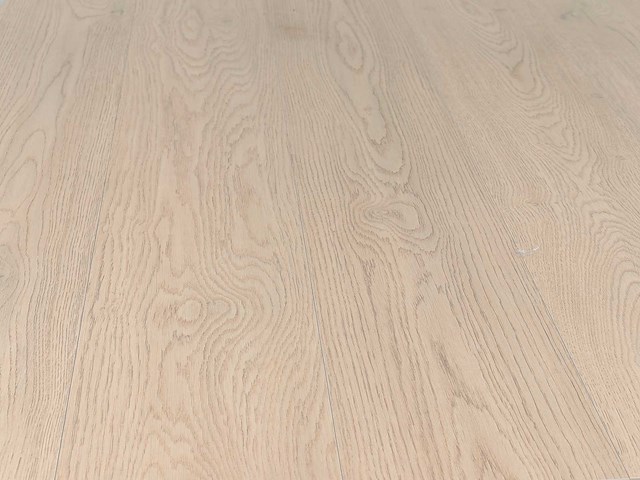 52 m2 laminaat plank - 1383 x 193 x 8+1 mm - afbeelding 1 van  4