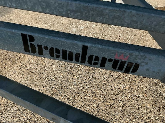 54 taylor met 14,7kw honda motor inclusief brenderup boot trailer - afbeelding 14 van  31