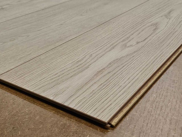 55 m2 laminaat plank - 1383 x 193 x 8 mm - afbeelding 2 van  3