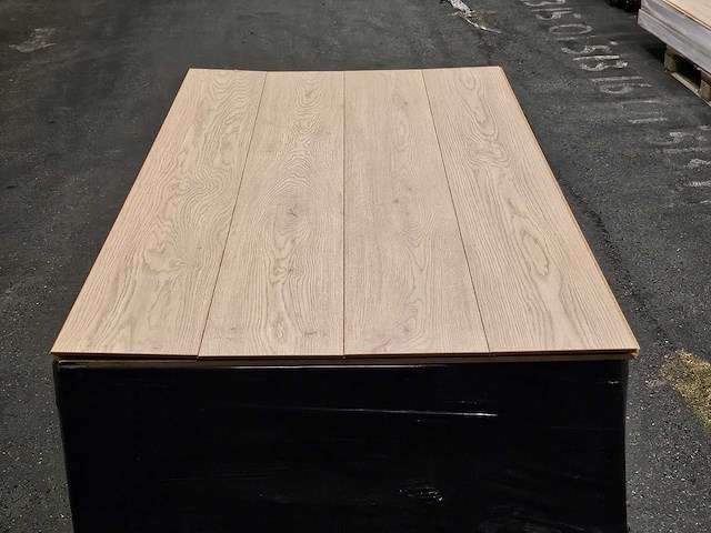 55 m2 laminaat plank - 1383 x 193 x 8 mm - afbeelding 3 van  3