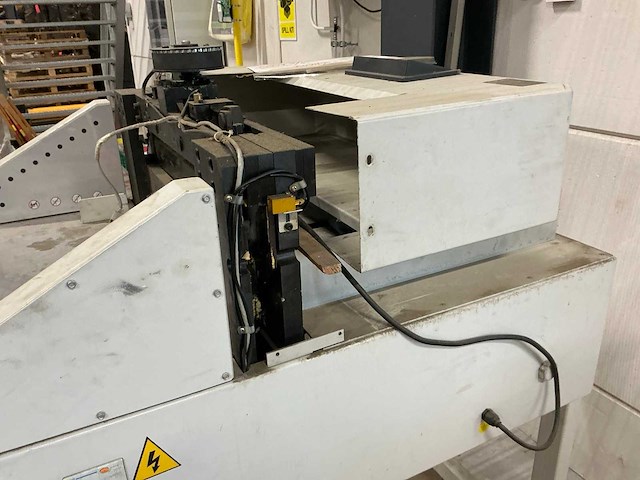 5508px papiersnijmachine - afbeelding 7 van  10