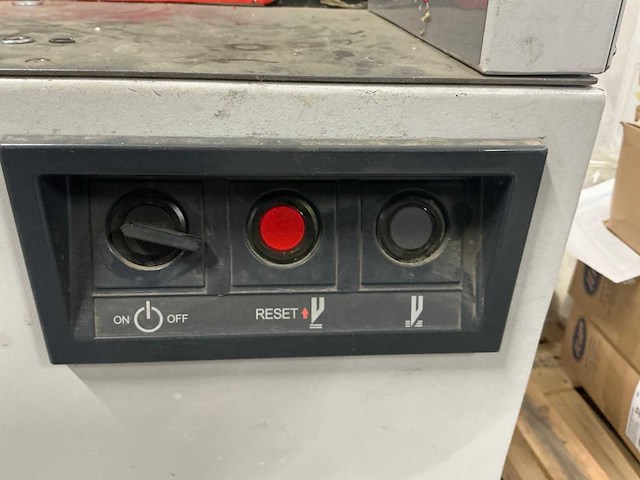 5508px papiersnijmachine - afbeelding 10 van  10