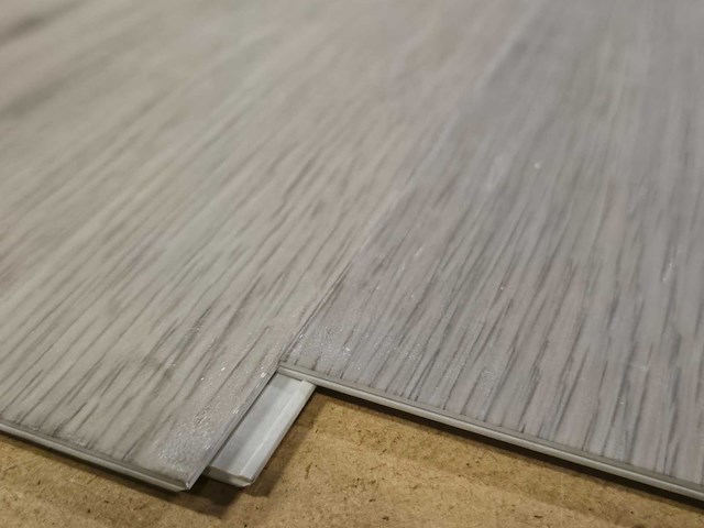 56 m2 pvc spc click plank - 750 x 150 x 5 mm - afbeelding 2 van  3