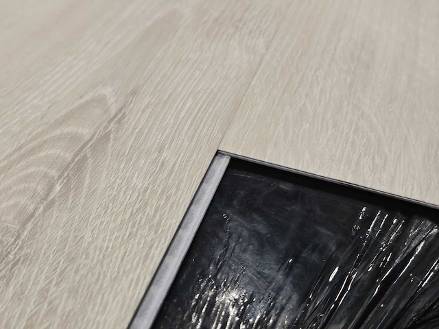 57 m2 pvc visgraat click - 600 x 150 x 5 mm - afbeelding 2 van  3