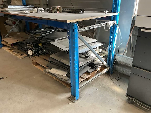 575x104cm werktafel - afbeelding 3 van  4