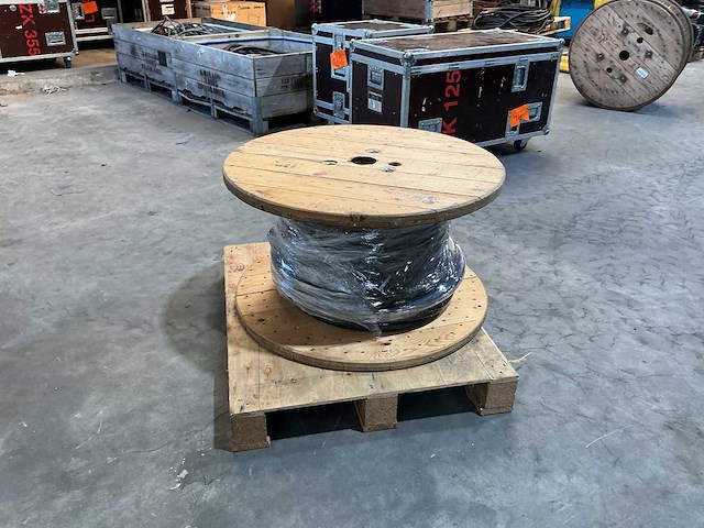 58 meter 5g35 neopreen koperen kabel op spoel - afbeelding 3 van  5