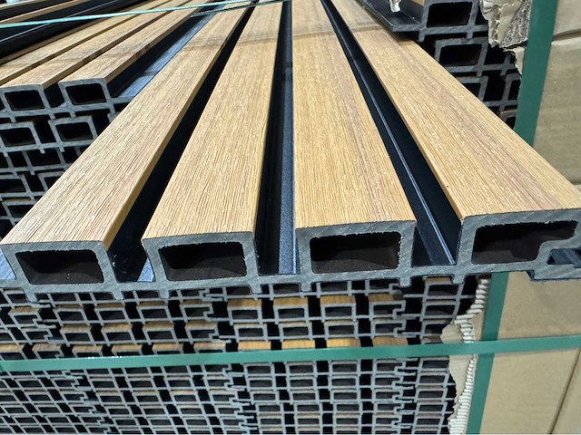5g teak composiet gevel paneel bij (120x) - afbeelding 16 van  32