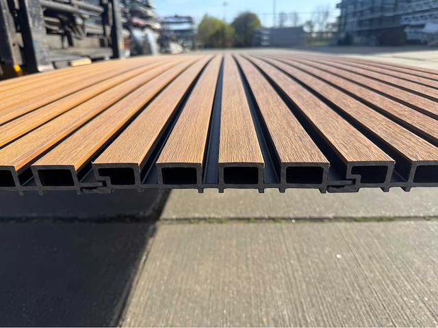 5g teak composiet gevel paneel bij (120x) - afbeelding 4 van  33