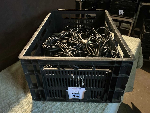 5m xlr audio kabels in krat - afbeelding 3 van  3