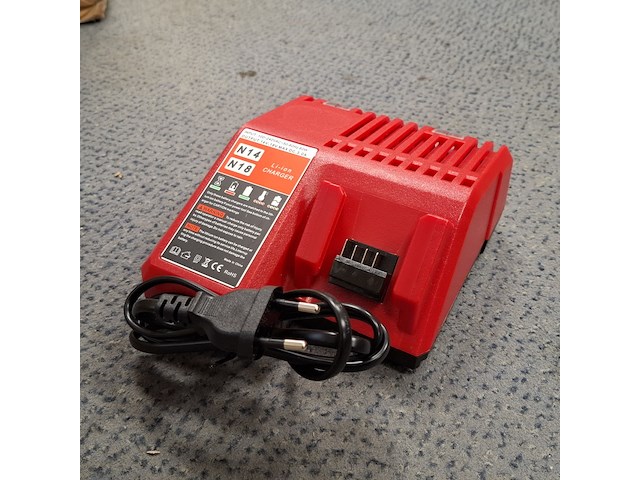 5x accu lader 14-18v rood - afbeelding 1 van  5