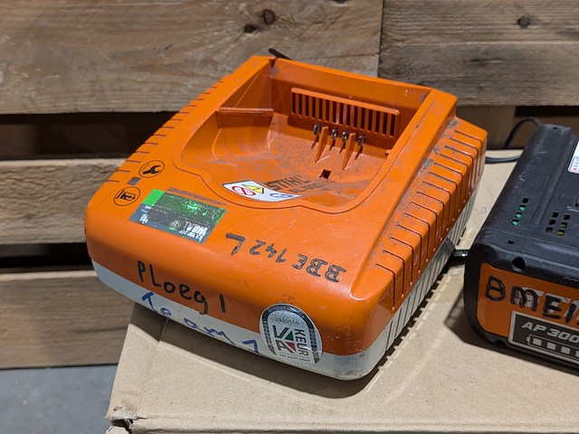 5x acculader, stihl, al 500, incl. 1x accu, stihl ap 300 s - afbeelding 3 van  6