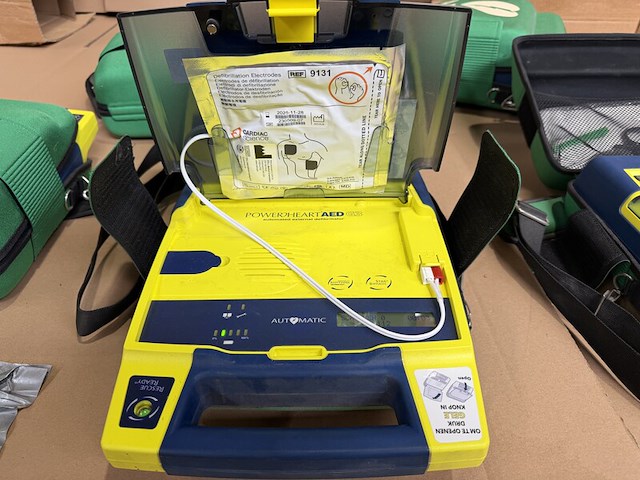 5x aed, cardiac science / aivia, powerheart aed g3 - afbeelding 2 van  12