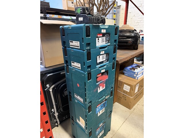 5x bouwgereedschap in koffer, 1x accu, 1x lader makita, 2x djdjv182zj, 1x dhs630zj, 2x dhr242zjv - afbeelding 8 van  8