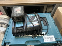 5x bouwgereedschap in koffer, 1x accu, 1x lader makita - afbeelding 2 van  4