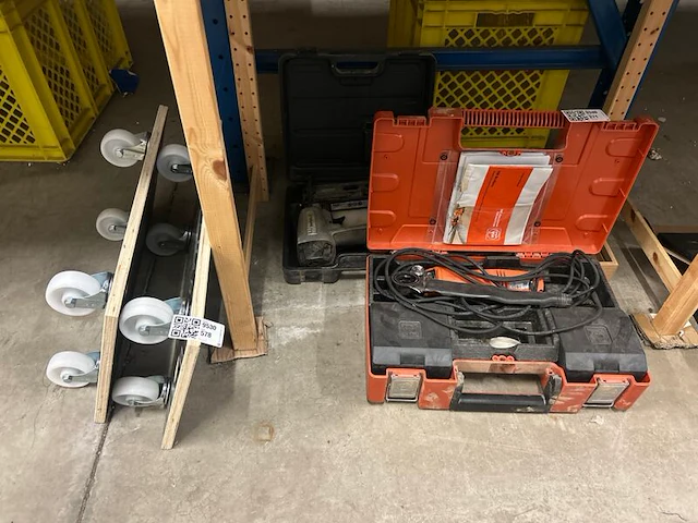 5x bouwmaterialen w.o. multitool w.o. wagner, fein - afbeelding 1 van  9