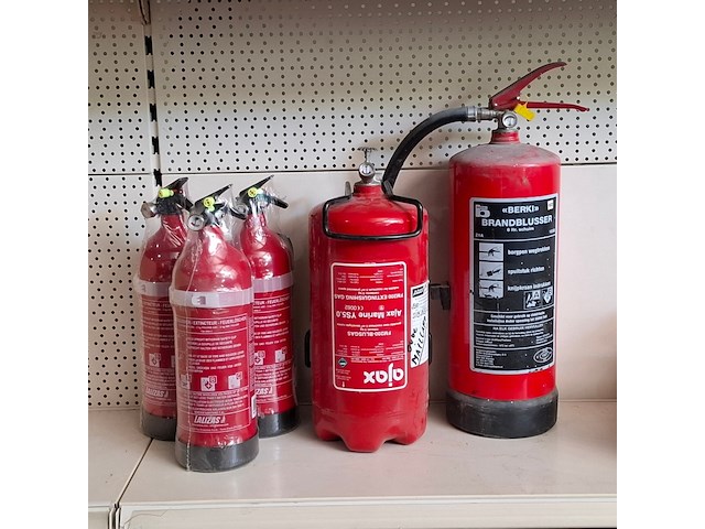 5x brandblusser - afbeelding 1 van  7