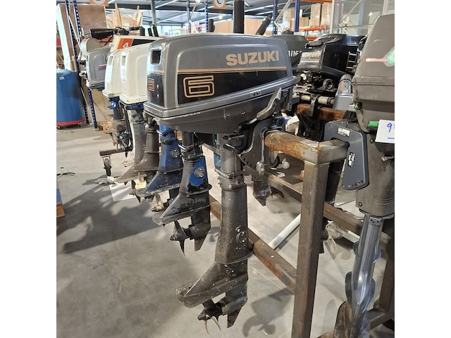 5x buitenboordmotor, suzuki, johnson en yamaha - afbeelding 34 van  44