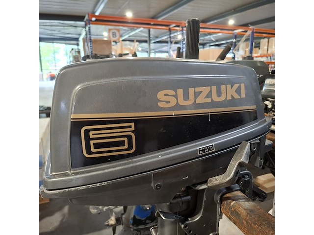 5x buitenboordmotor, suzuki, johnson en yamaha - afbeelding 40 van  44