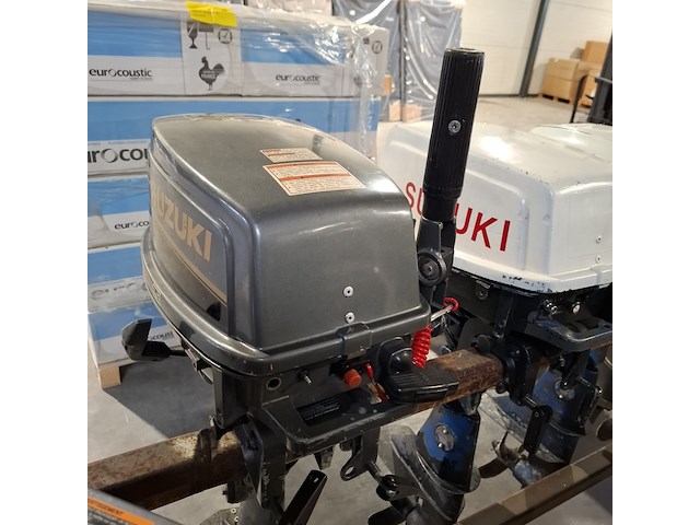 5x buitenboordmotor, suzuki, johnson en yamaha - afbeelding 44 van  44