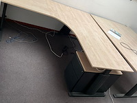 5x bureau, lichte kleur hout - afbeelding 2 van  2